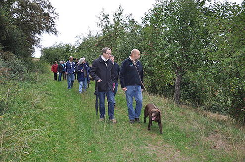 Durch Feld- und Wiesenwege – Foto: Barbara Ridder